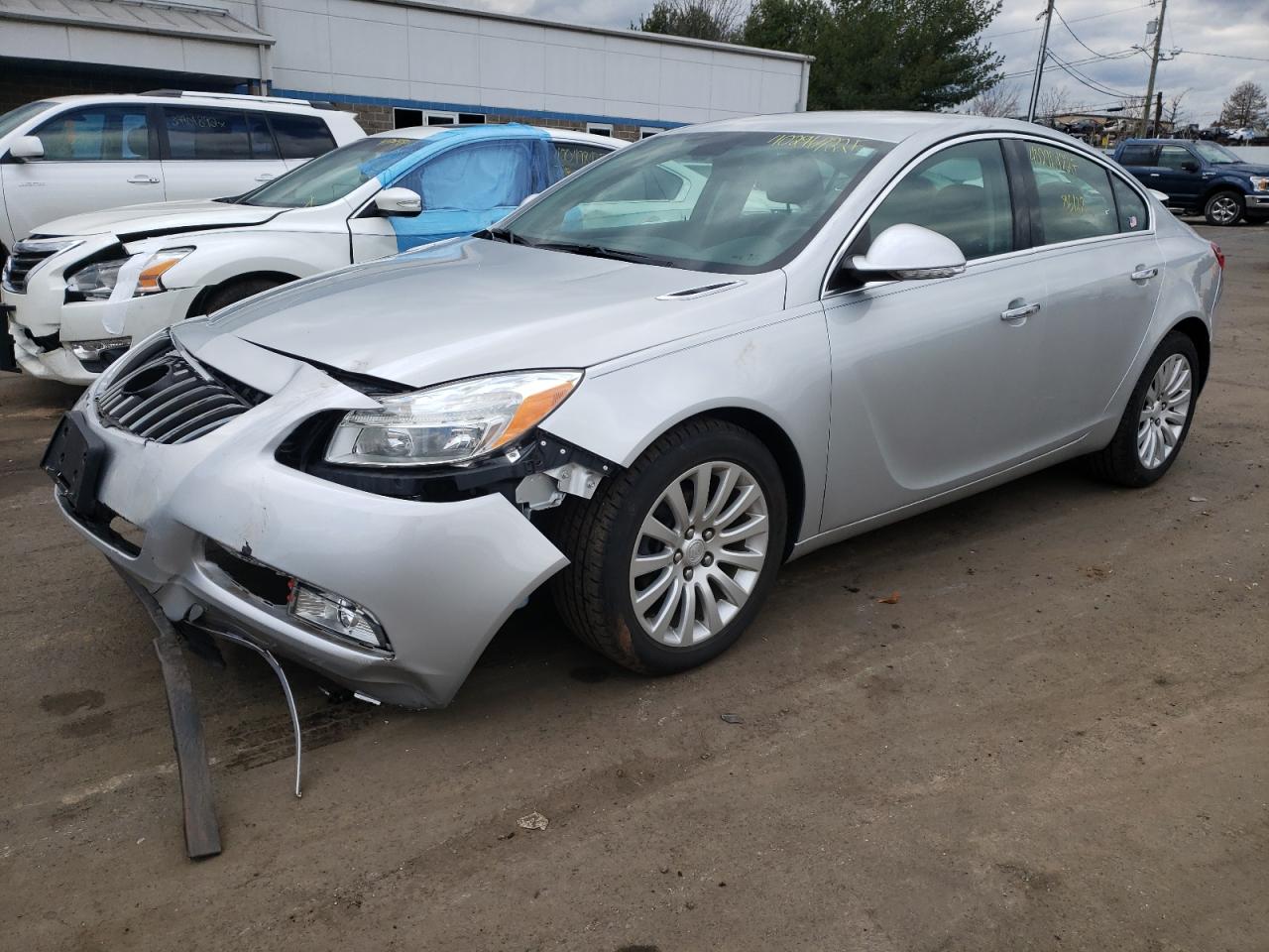 Photo 2 from auction – 2012 BUICK REGAL PREM with VIN 2G4GS5EK6C9110850
