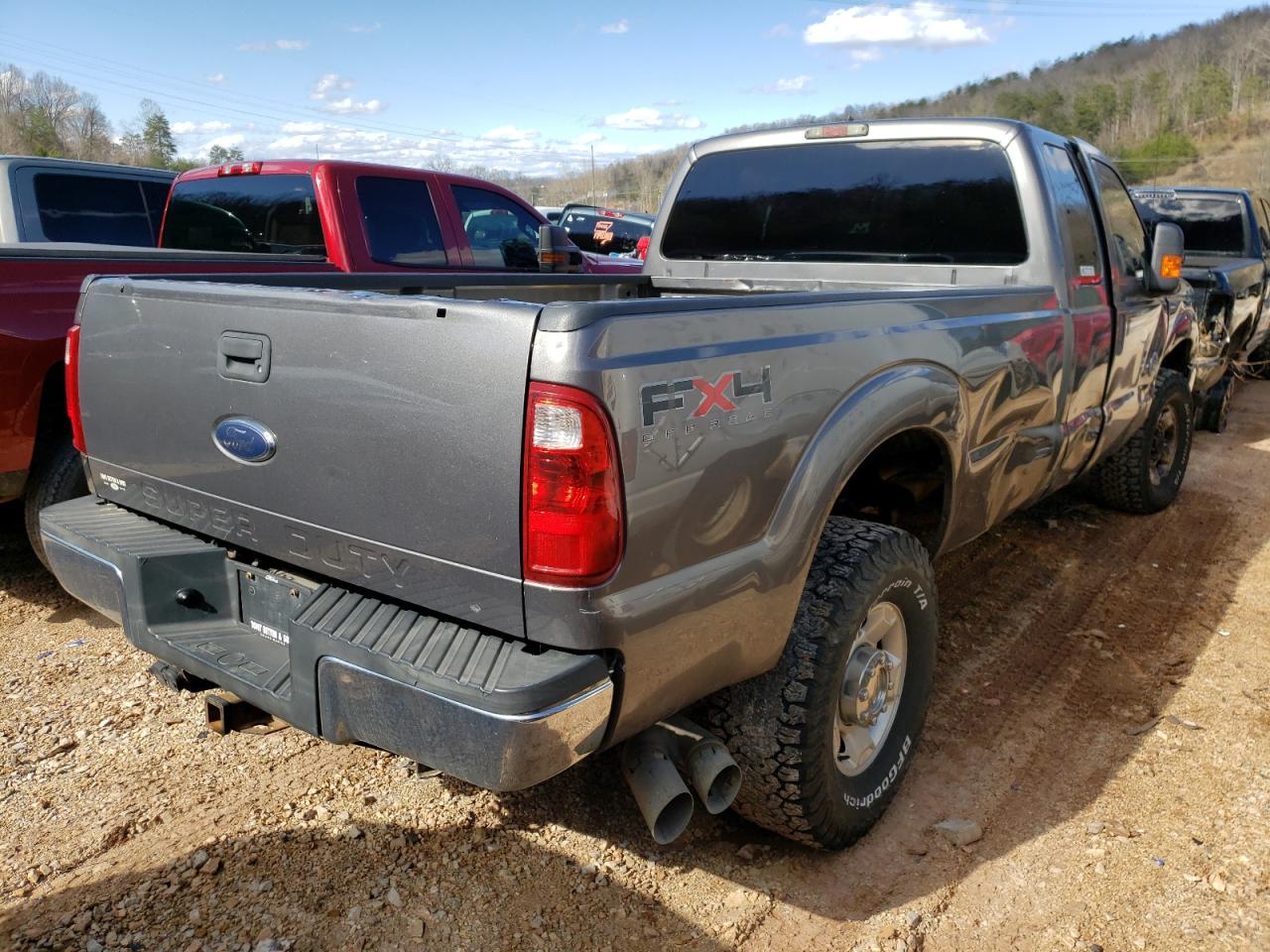 Photo 4 from auction – 2011 FORD F350 SUPER with VIN 1FT8X3BT8BEA31350