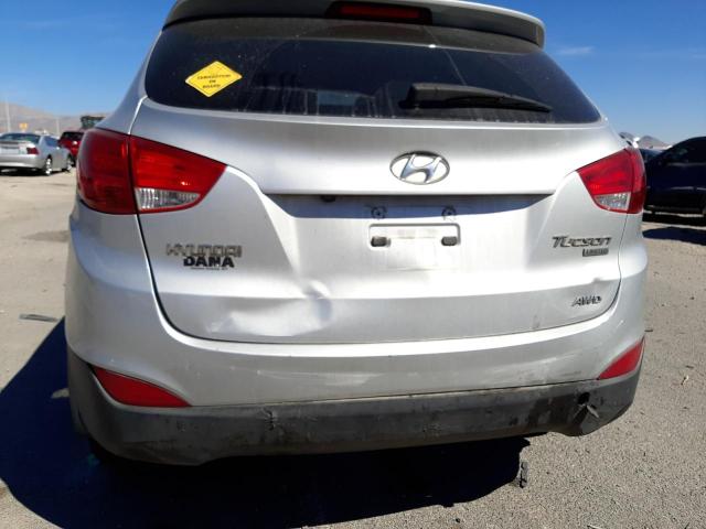 Photo 9 from auction – 2011 HYUNDAI TUCSON GLS with VIN KM8JUCAC8BU180774