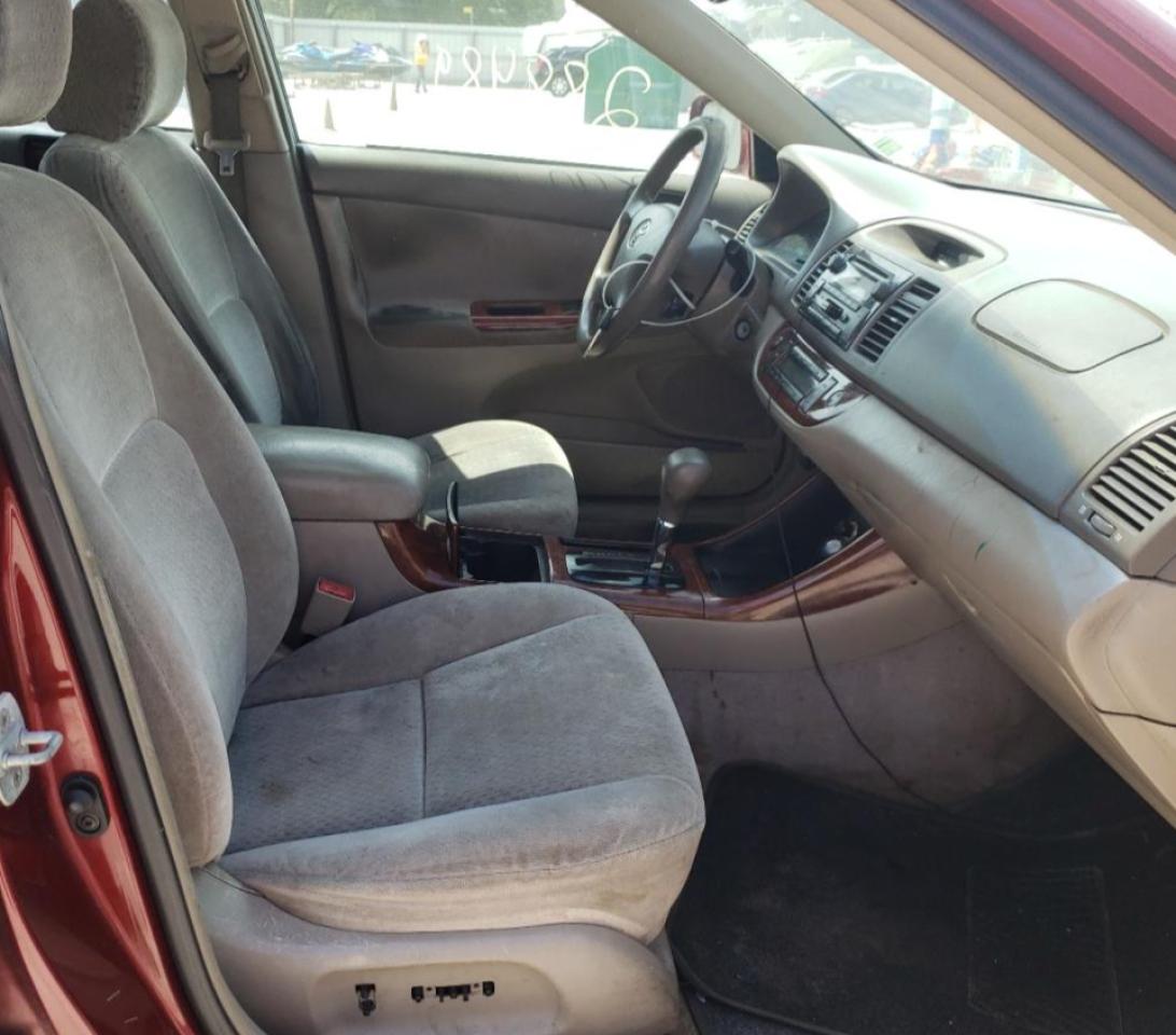 Photo 5 from auction – 2002 TOYOTA CAMRY LE with VIN 4T1BE32K42U003548