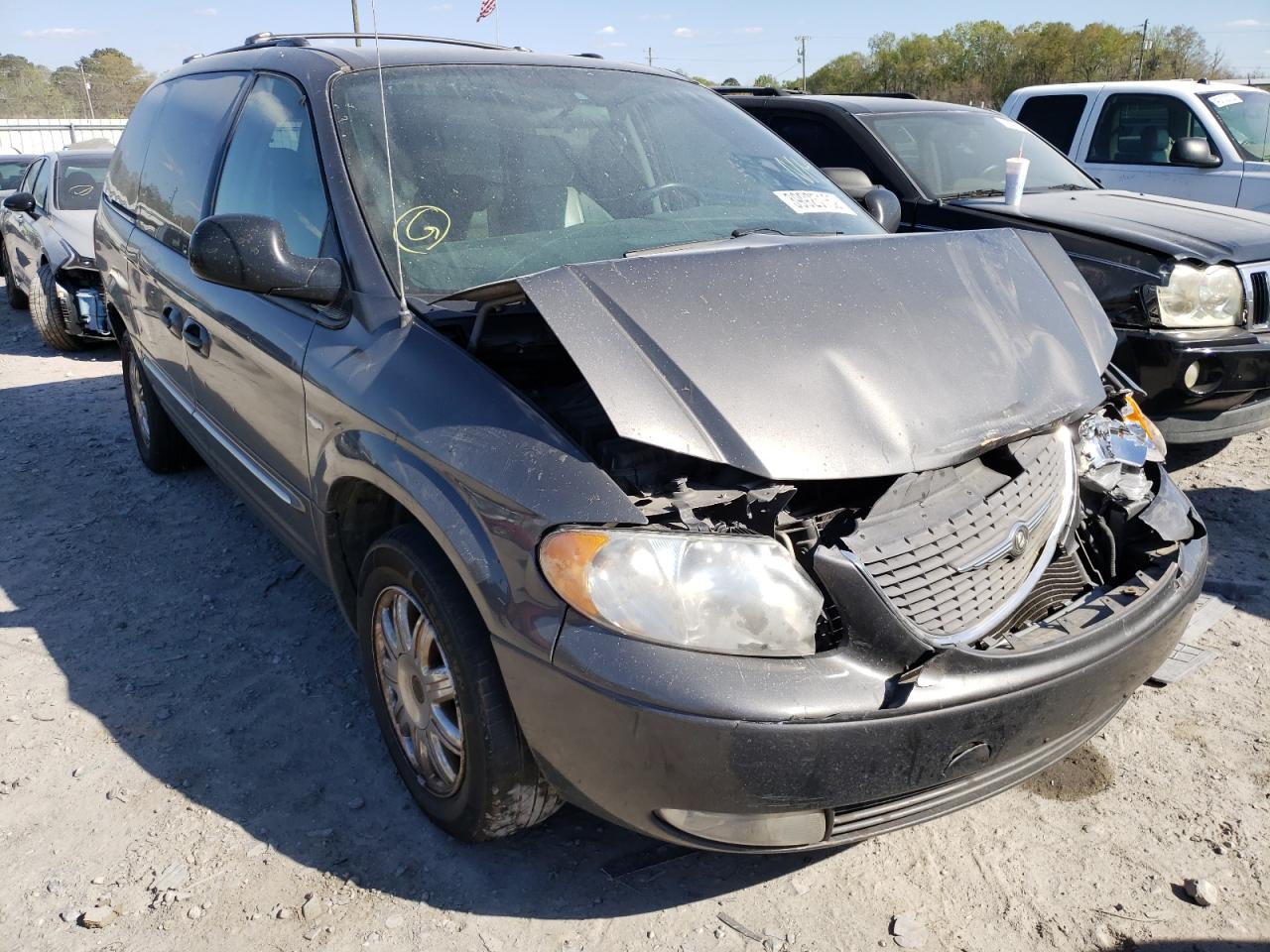 CHRYSLER TOWN & COU 2004 with VIN 2C4GP54L44R534416 - Photo from auction