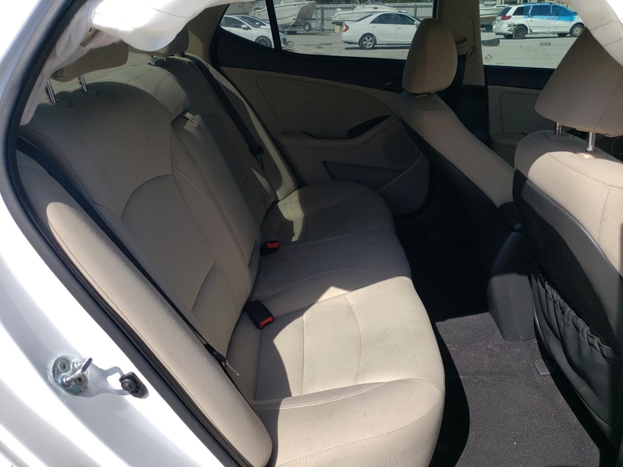 Photo 6 from auction – 2015 KIA OPTIMA LX with VIN 5XXGM4A77FG508656