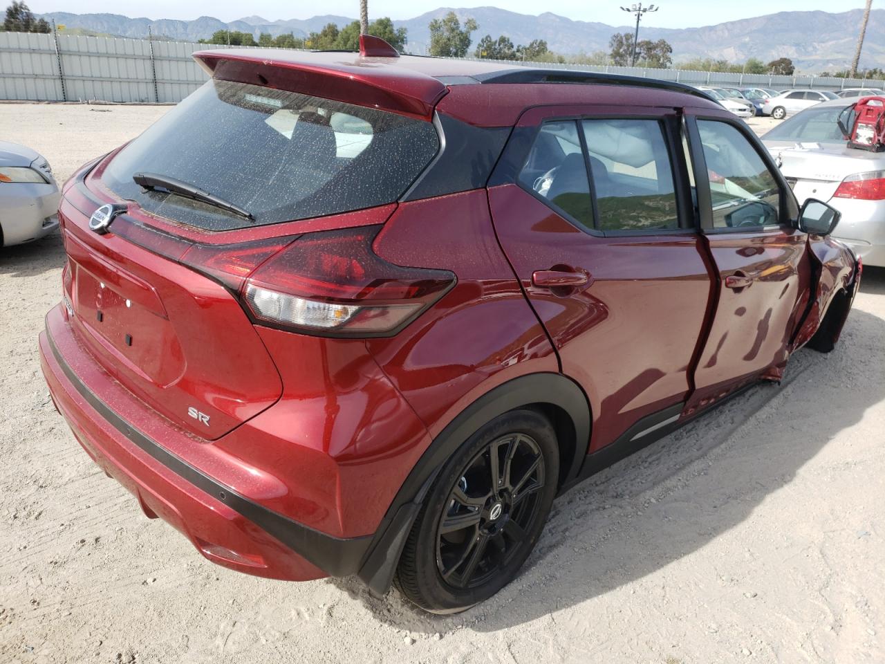 Photo 4 from auction – 2021 NISSAN KICKS SR with VIN 3N1CP5DV0ML562133