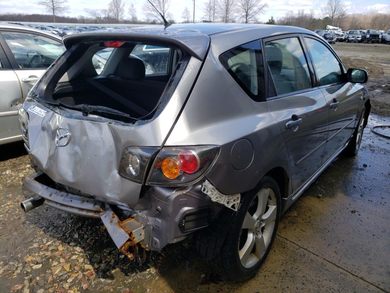 Photo 4 from auction – 2006 MAZDA 3 HATCHBAC with VIN JM1BK143561477698