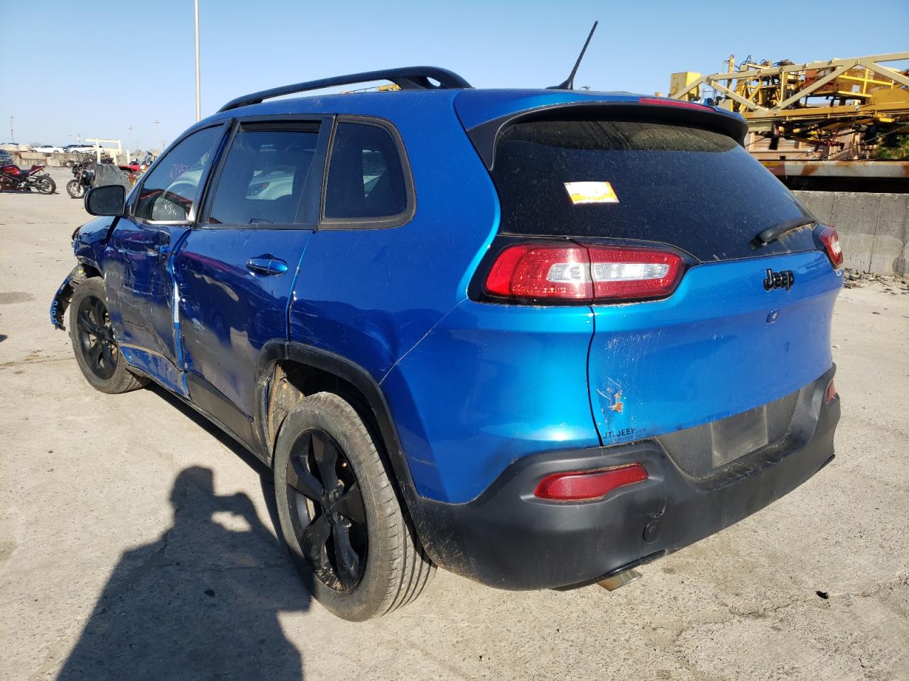 Photo 3 from auction – 2018 JEEP CHEROKEE L with VIN 1C4PJLCB2JD621521