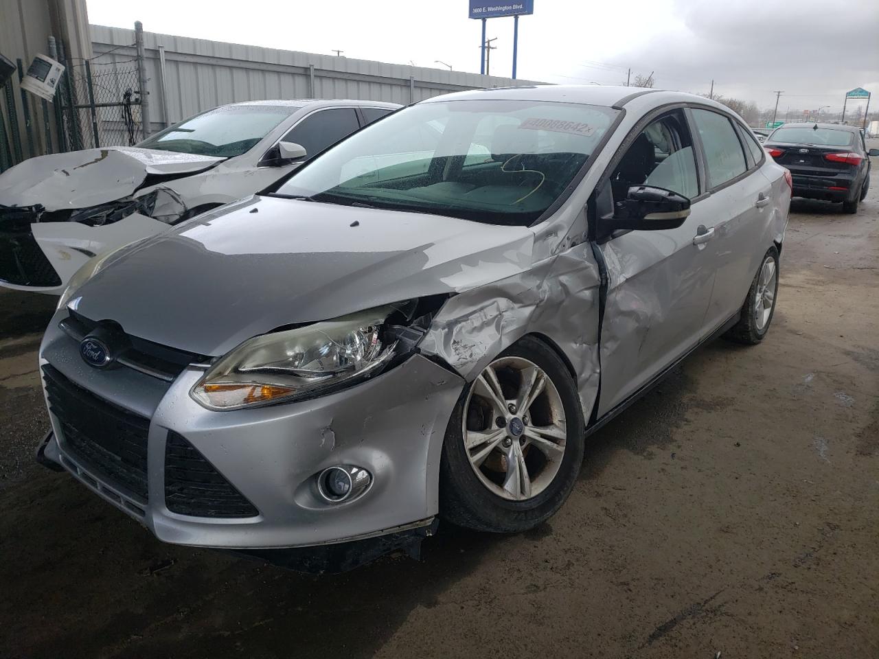 Photo 2 from auction – 2012 FORD FOCUS SE with VIN 1FAHP3F26CL256483