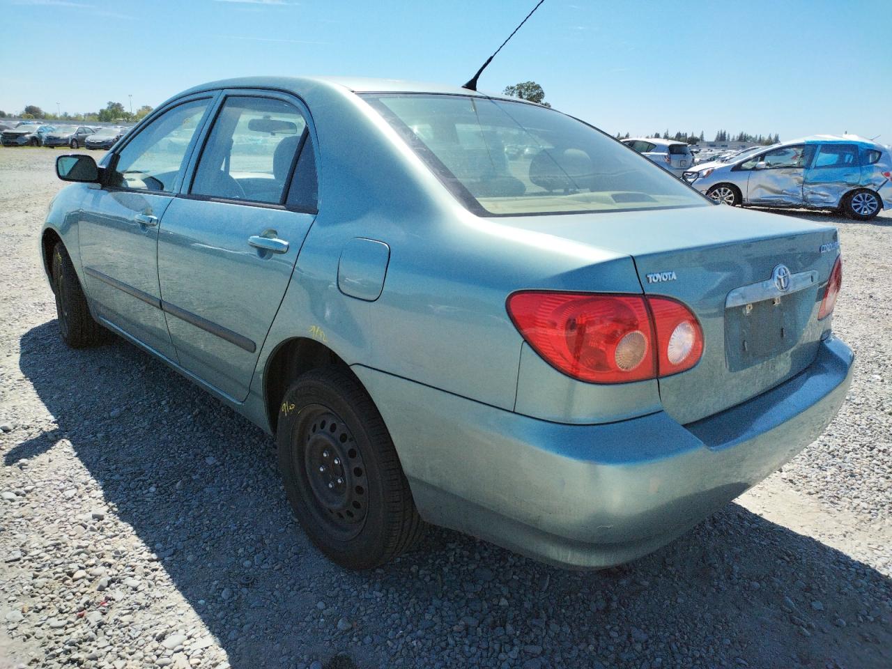 Photo 3 from auction – 2005 TOYOTA COROLLA CE with VIN 1NXBR32E15Z436294