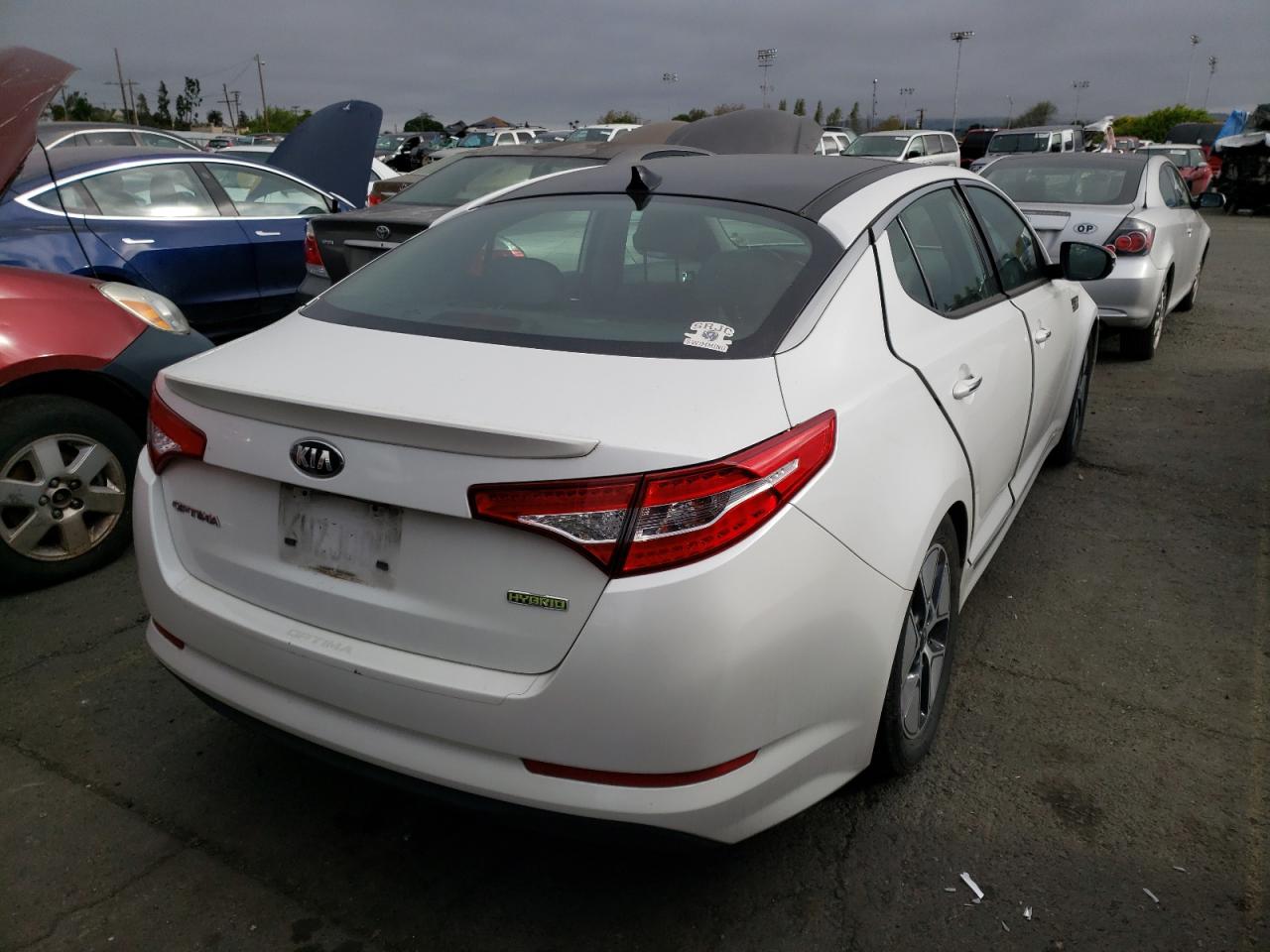 Photo 4 from auction – 2012 KIA OPTIMA HYB with VIN KNAGM4AD0C5022659