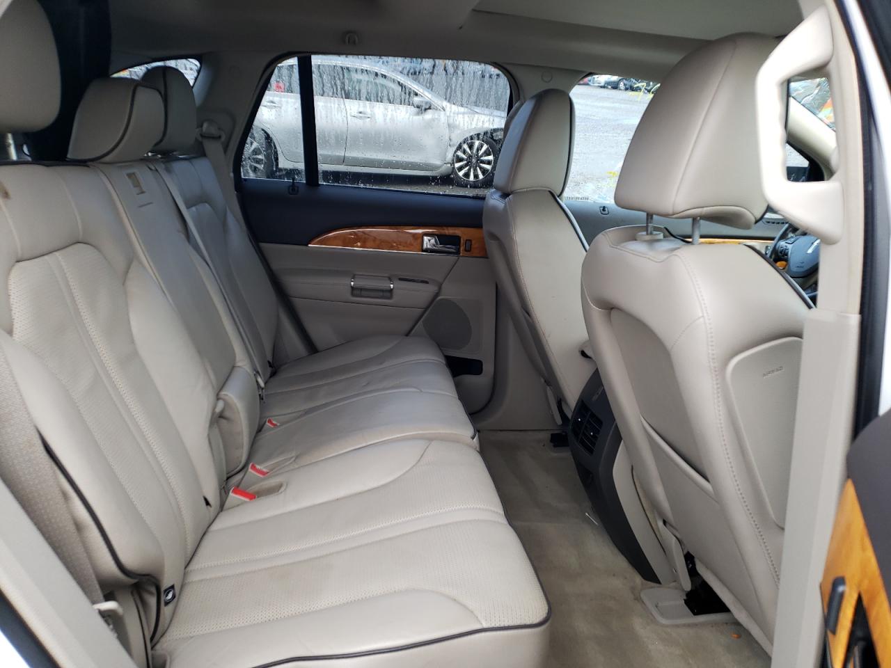 Photo 6 from auction – 2011 LINCOLN MKX with VIN 2LMDJ8JK9BBJ17283