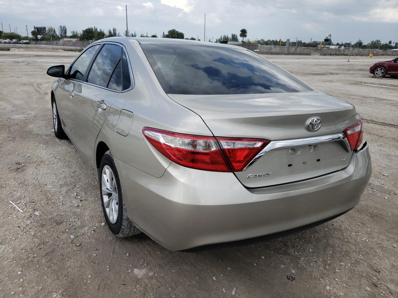 Photo 3 from auction – 2015 TOYOTA CAMRY LE with VIN 4T4BF1FKXFR474899
