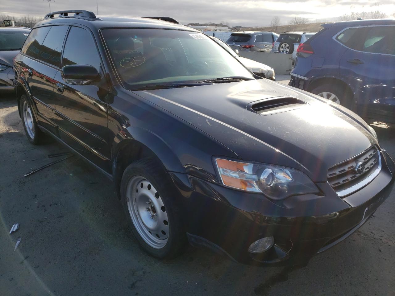 SUBARU LEGACY OUT 2005 with VIN 4S4BP68C154334118 - Photo from auction