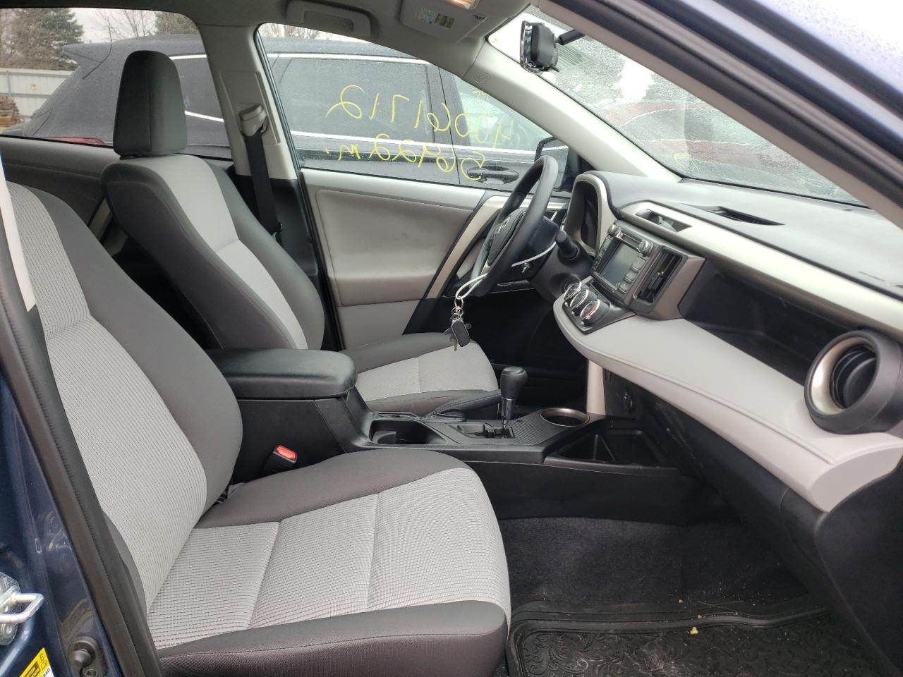 Photo 5 from auction – 2013 TOYOTA RAV4 LE with VIN 2T3ZFREV5DW054510