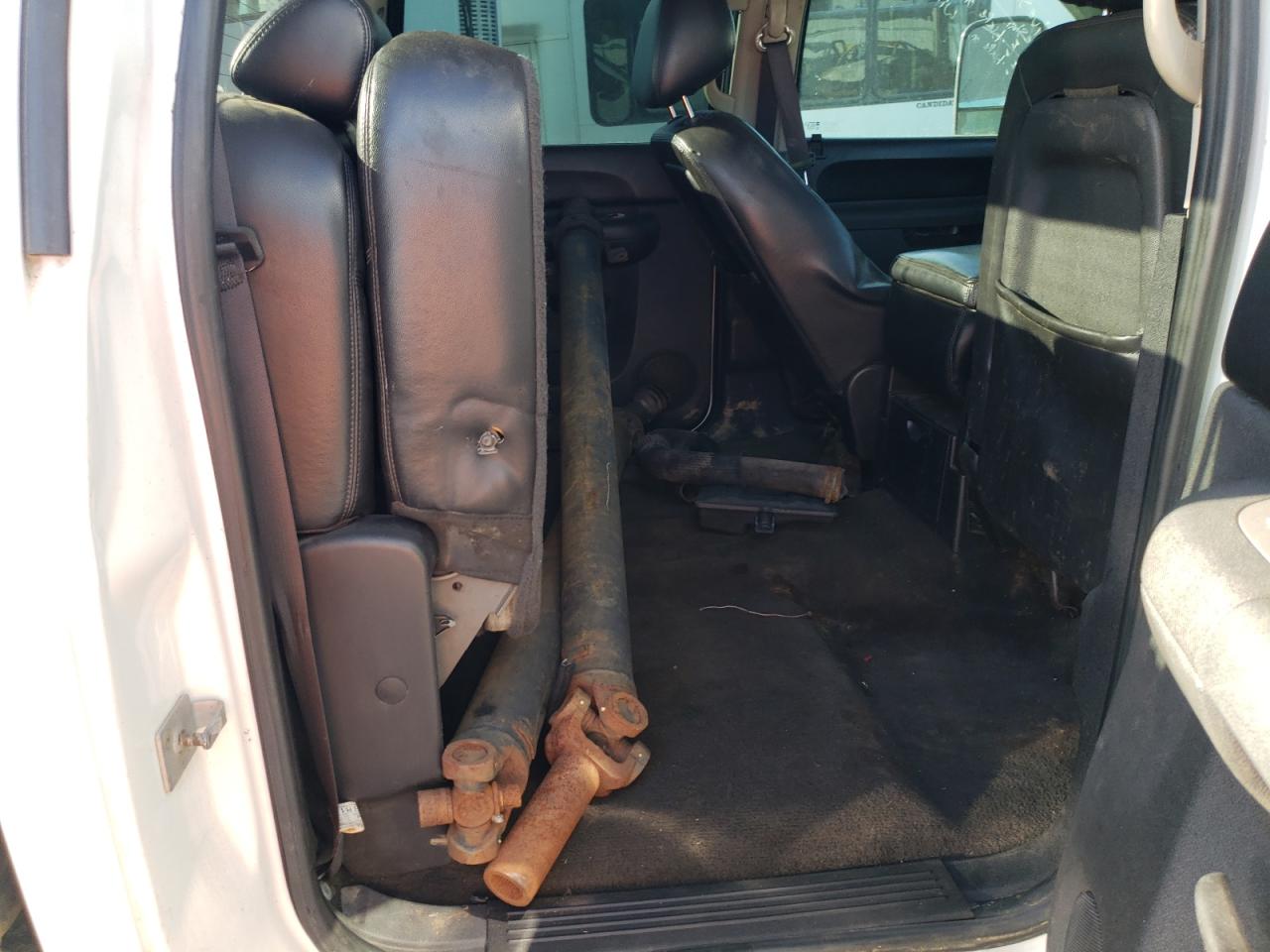 Photo 6 from auction – 2011 GMC SIERRA K35 with VIN 1GT422C85BF225944