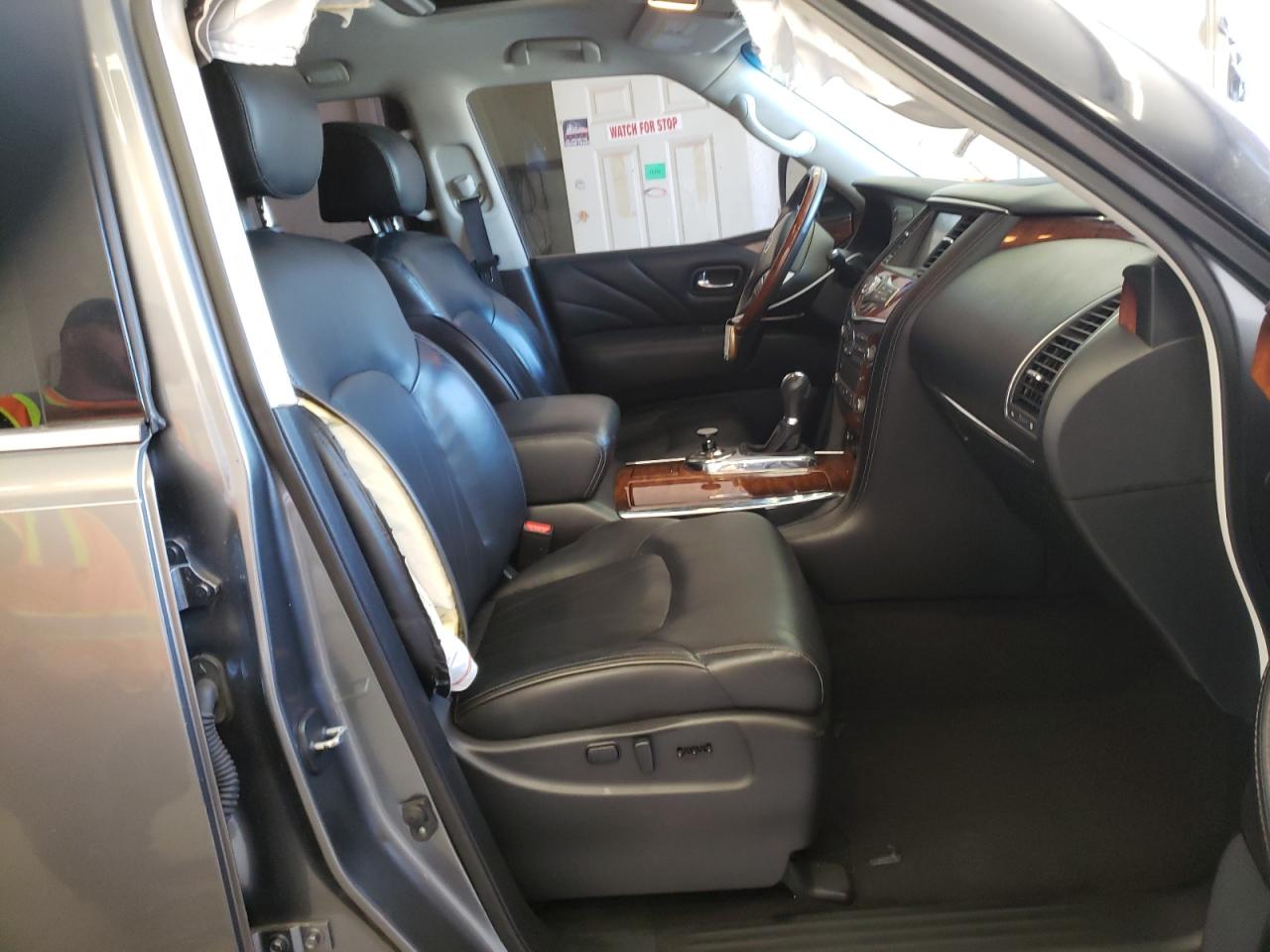 Photo 5 from auction – 2016 INFINITI QX80 with VIN JN8AZ2ND2G9800648
