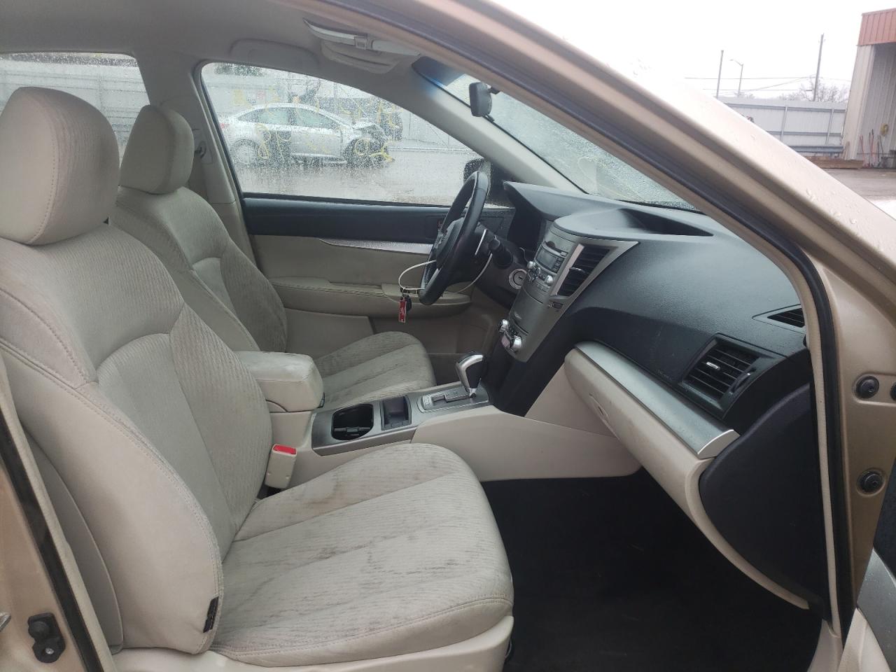 Photo 5 from auction – 2010 SUBARU LEGACY 2.5 with VIN 4S3BMBB6XA3222622