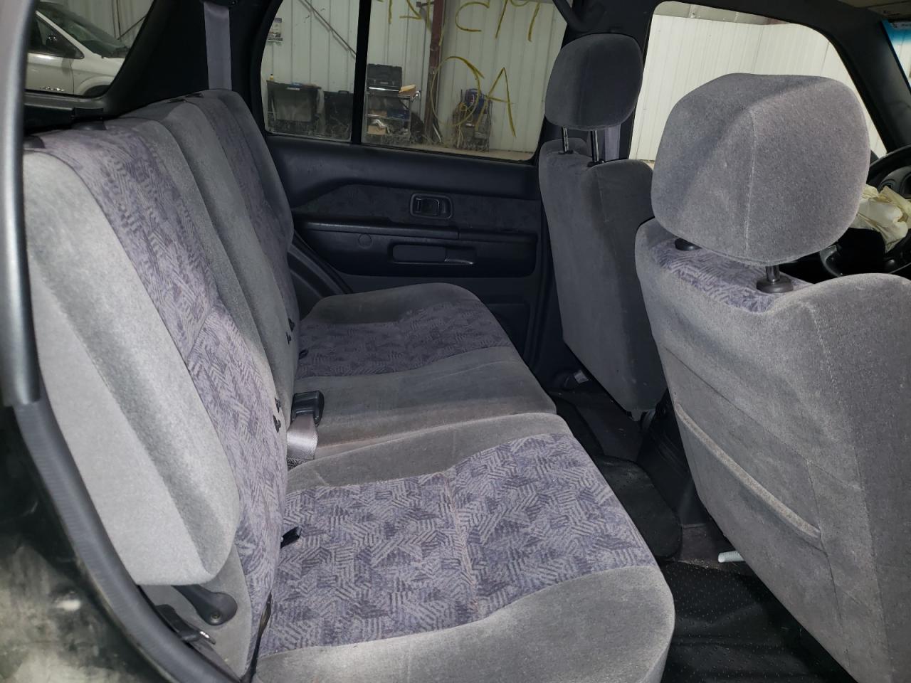 Photo 6 from auction – 2000 NISSAN PATHFINDER with VIN JN8AR07Y8YW448733