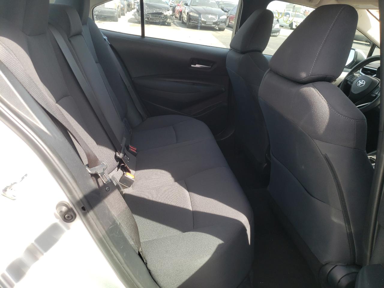 Photo 6 from auction – 2020 TOYOTA COROLLA LE with VIN 5YFEPRAE0LP062900