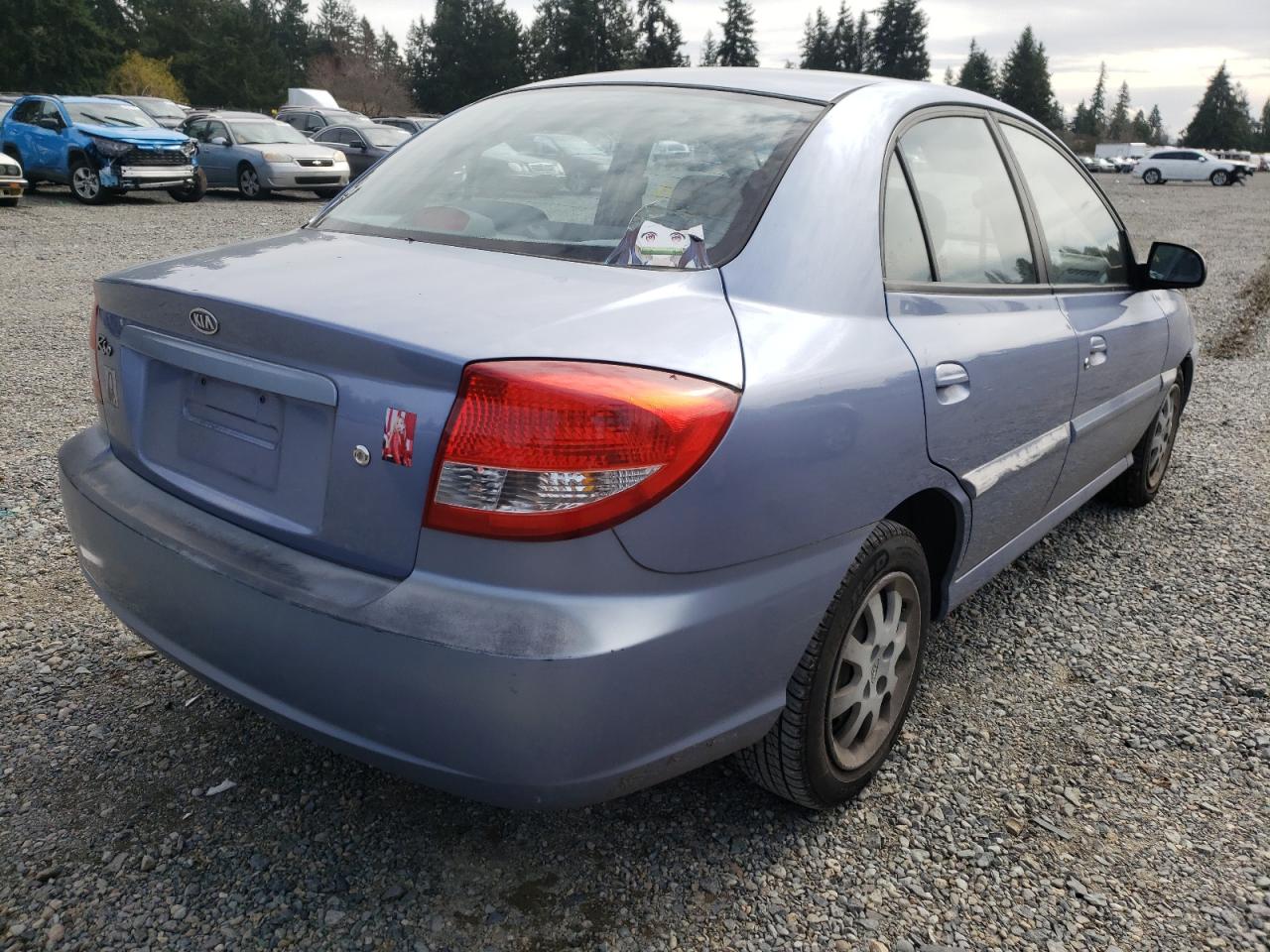 Foto 4 de la subasta – 2005 KIA RIO con VIN KNADC125356389872