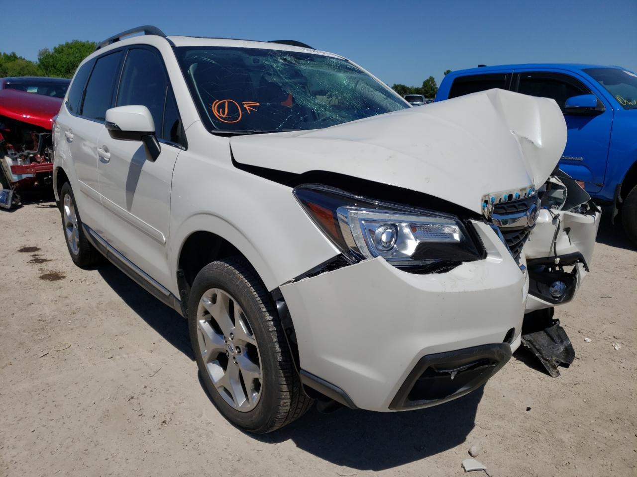 SUBARU FORESTER 2 2018 with VIN JF2SJAWC1JH473004 - Photo from auction
