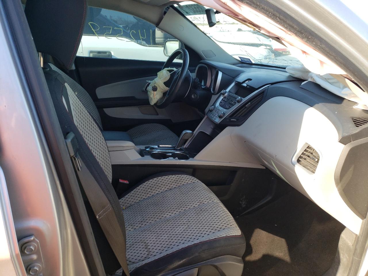 Photo 5 from auction – 2011 CHEVROLET EQUINOX LS with VIN 2GNALBEC0B1282147