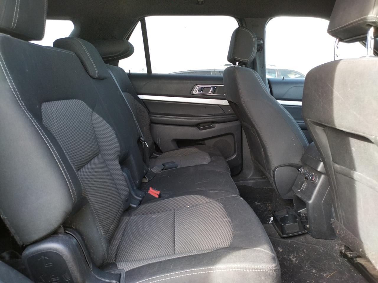 Photo 6 from auction – 2017 FORD EXPLORER X with VIN 1FM5K8D85HGB70786