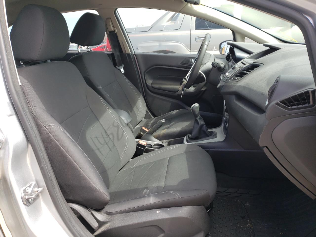 Photo 5 from auction – 2015 FORD FIESTA SE with VIN 3FADP4BE0FM145869