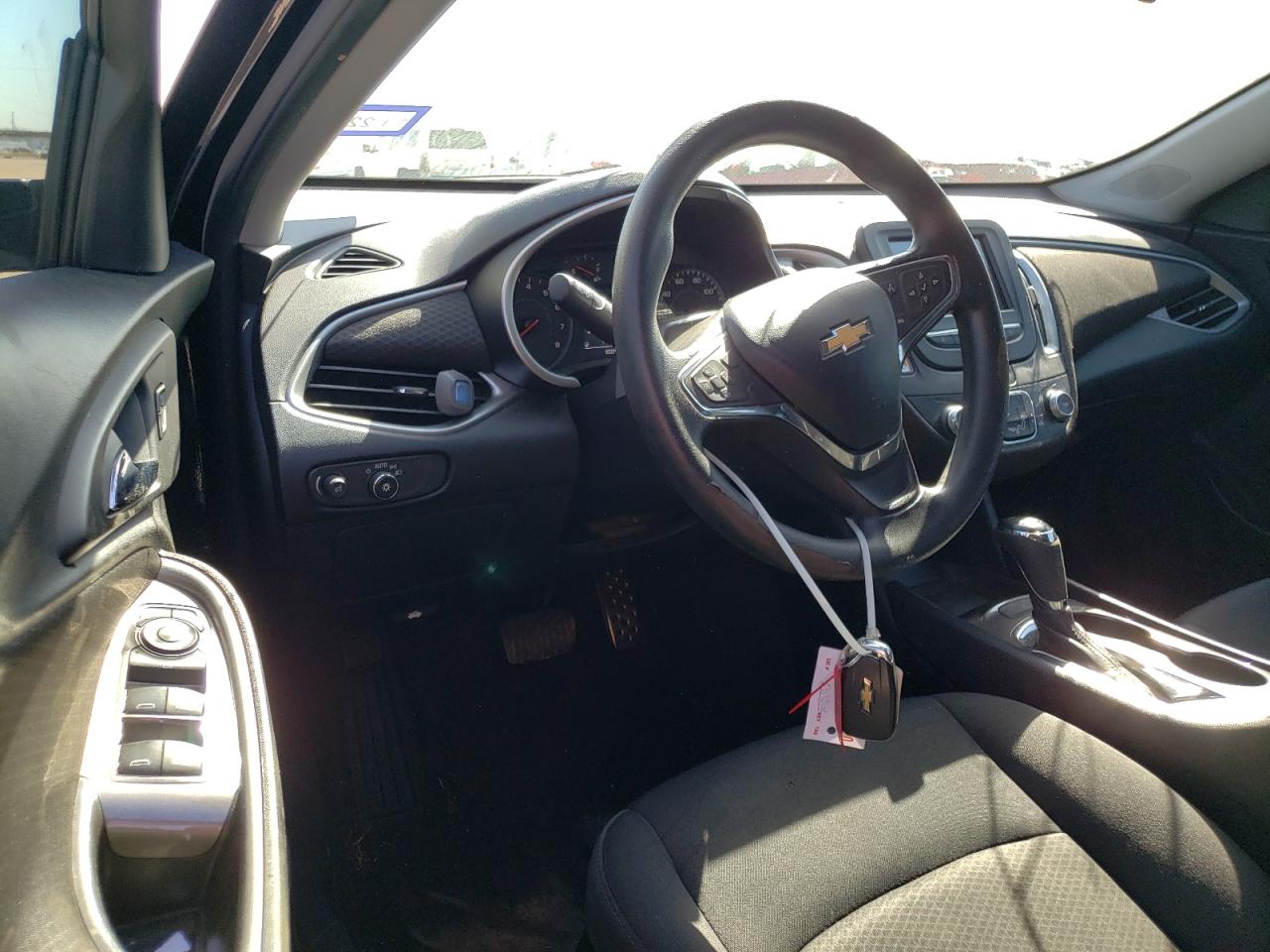 Photo 9 from auction – 2016 CHEVROLET MALIBU LS with VIN 1G1ZB5STXGF352895