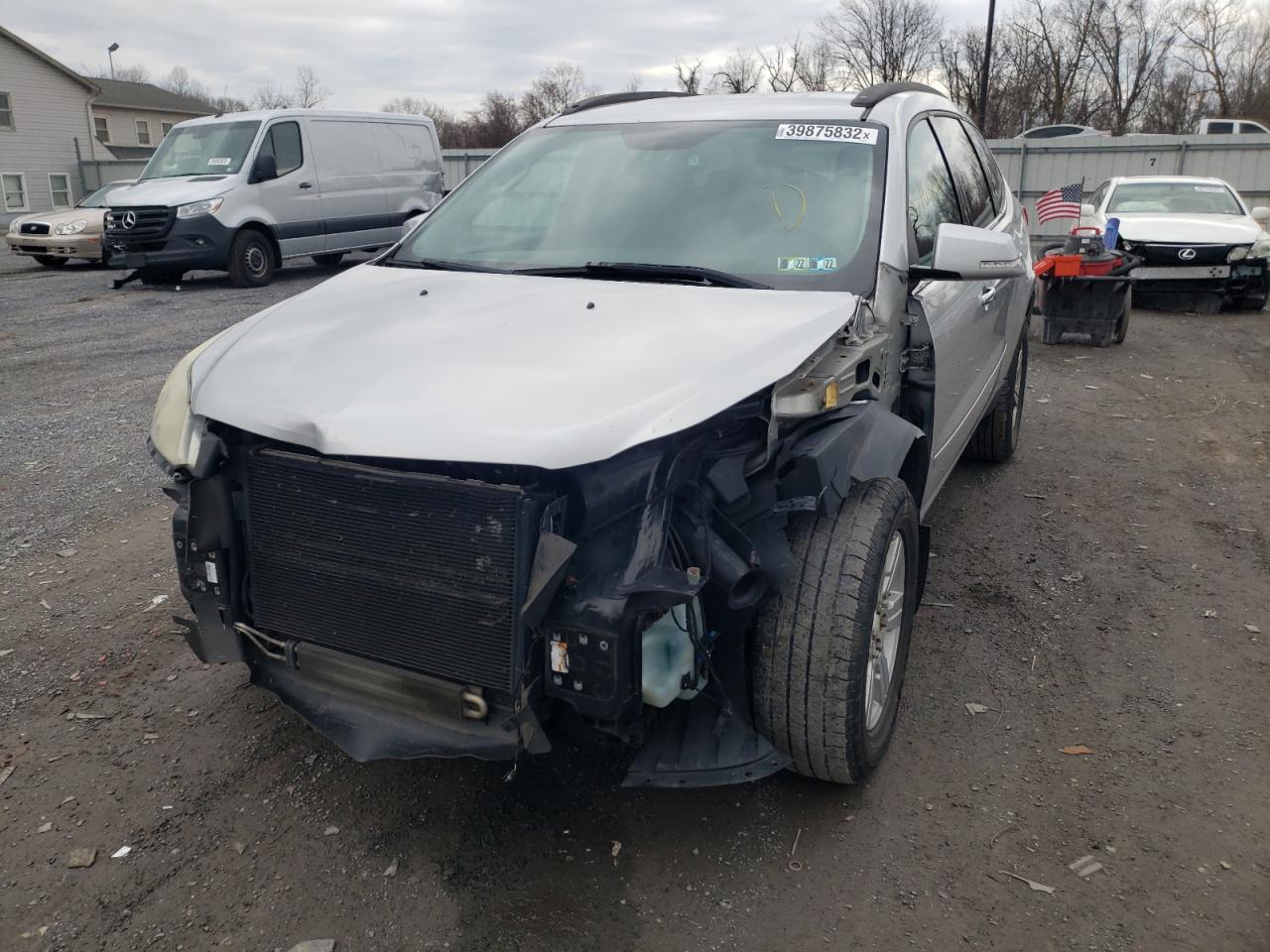 Photo 2 from auction – 2010 CHEVROLET TRAVERSE L with VIN 1GNLRFED5AJ196926