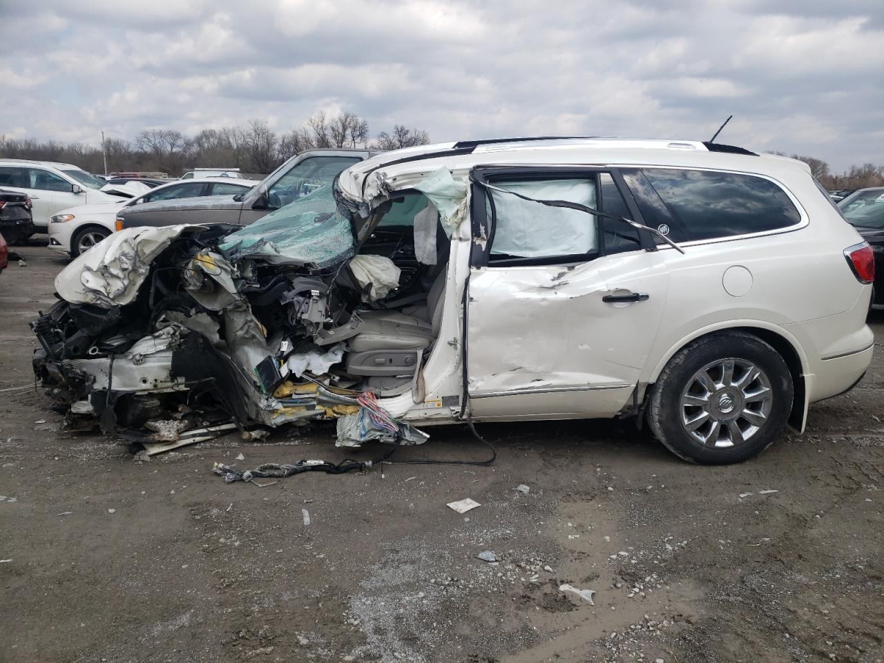 Photo 9 from auction – 2014 BUICK ENCLAVE with VIN 5GAKRBKD1EJ333241