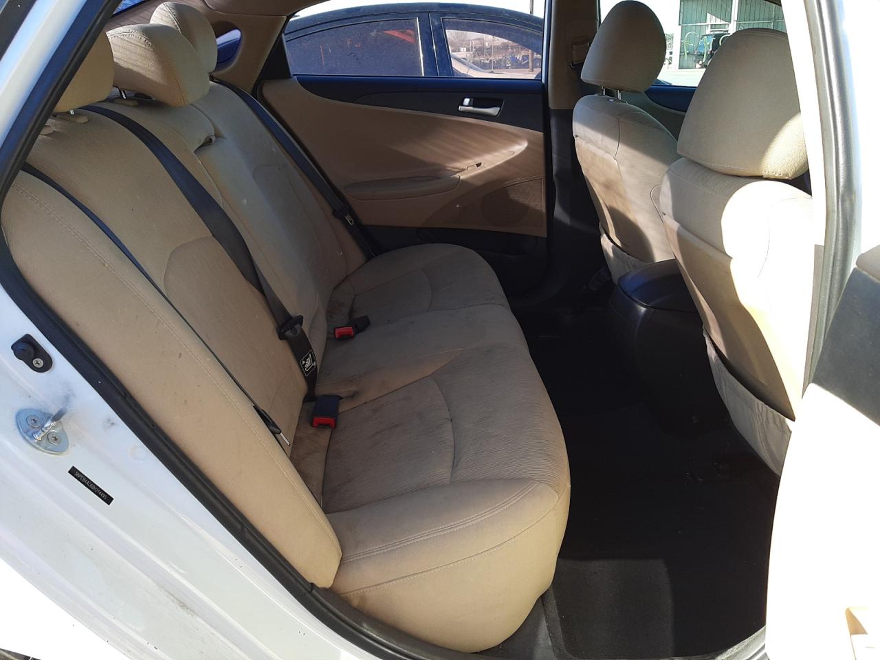 Photo 6 from auction – 2011 HYUNDAI SONATA GLS with VIN 5NPEB4AC6BH214495