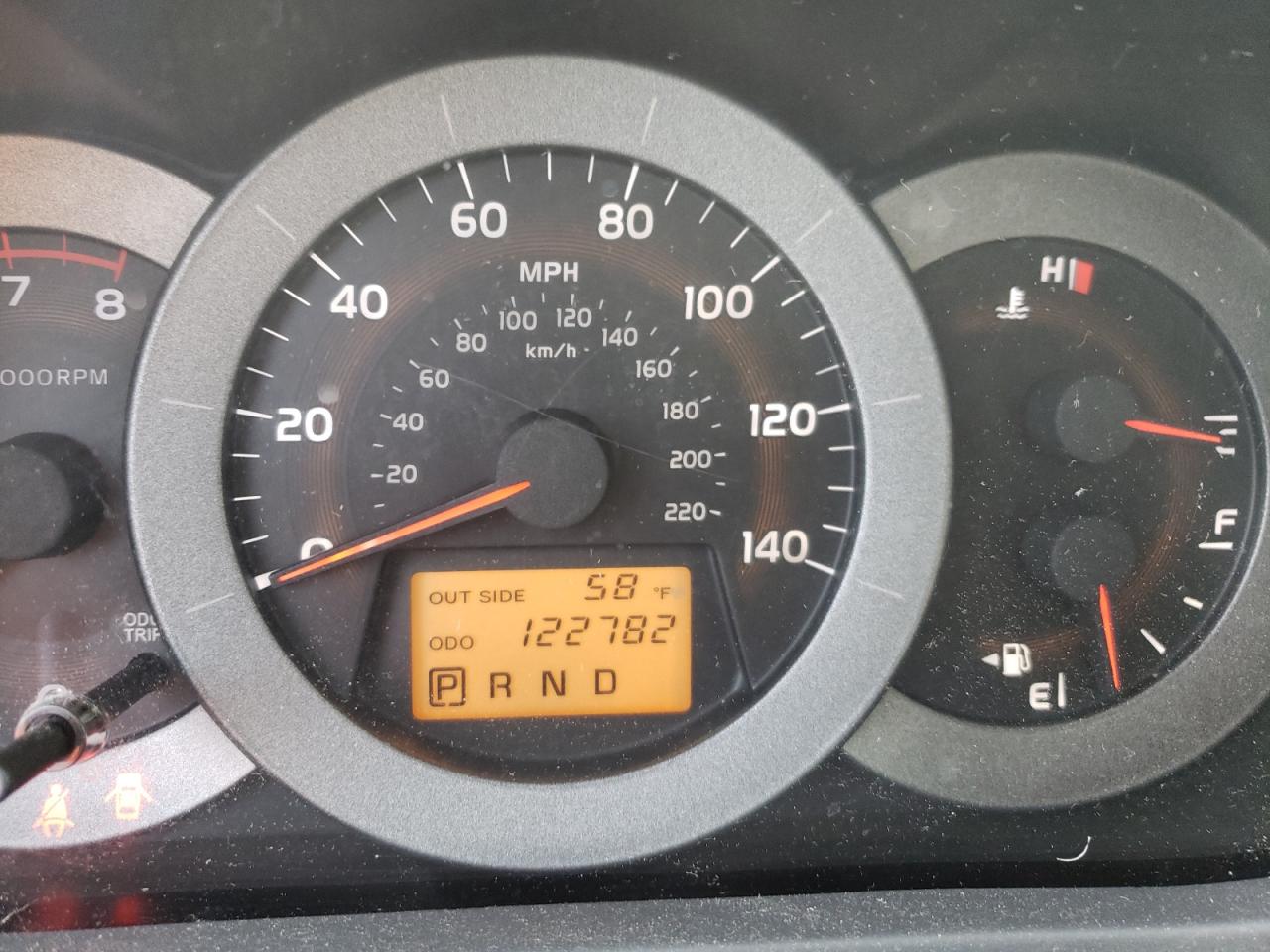 Photo 8 from auction – 2007 TOYOTA RAV4 with VIN JTMBD33VX76025730