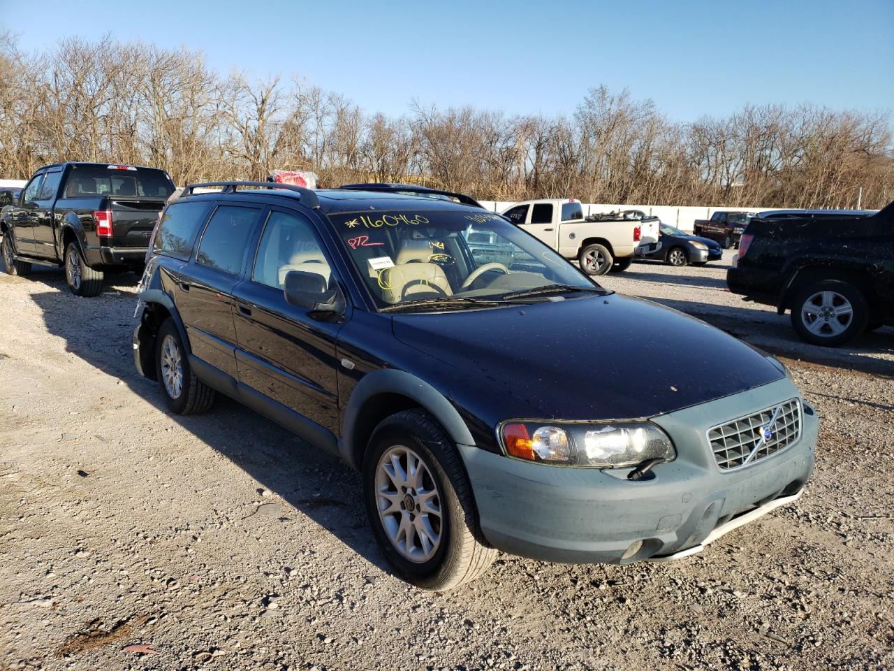 VOLVO XC70 2004 with VIN YV1SZ59H041160460 - Photo from auction