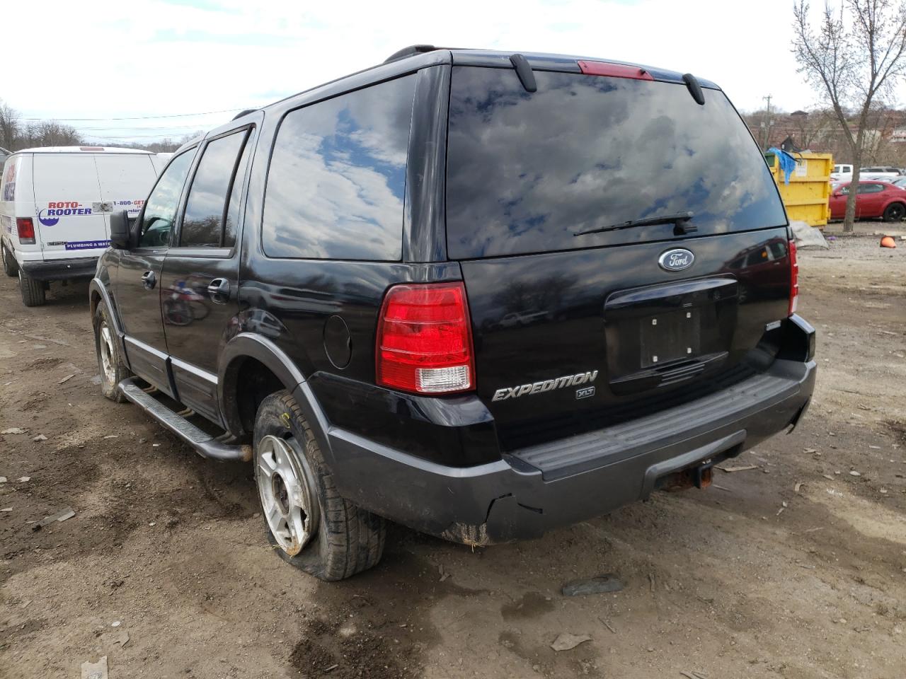 Photo 3 from auction – 2004 FORD EXPEDITION with VIN 1FMPU16W14LA21802