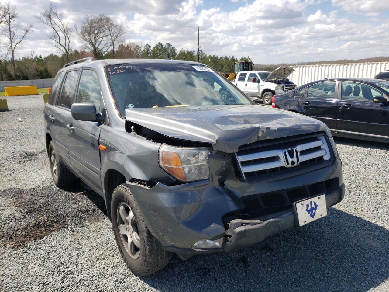 HONDA PILOT EXL 2008 with VIN 5FNYF18758B024557 - Photo from auction