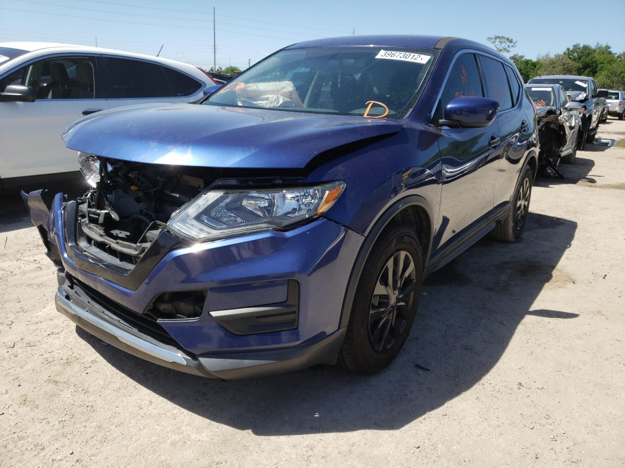 Photo 2 from auction – 2017 NISSAN ROGUE S with VIN 5N1AT2MT3HC794462