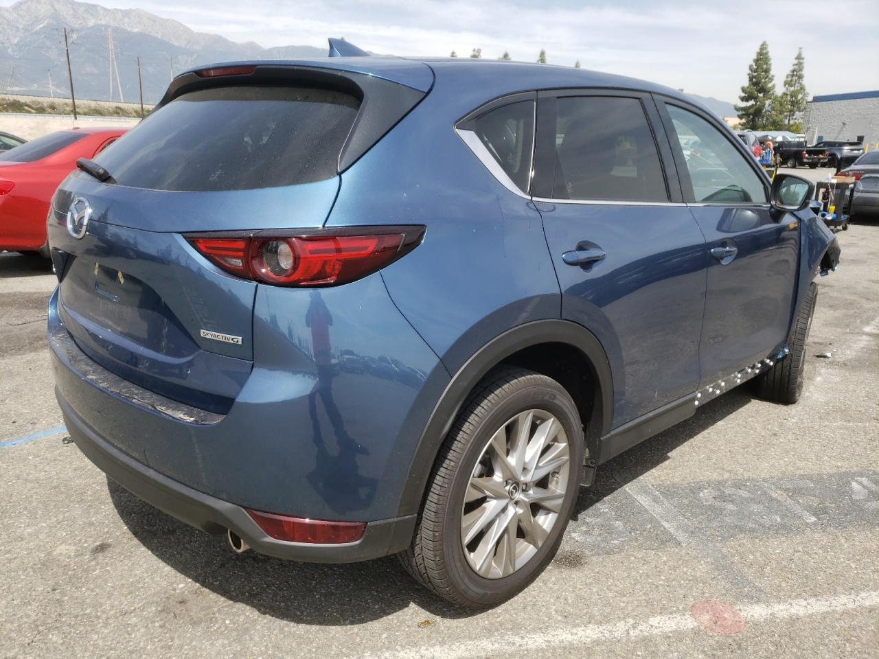 Photo 4 from auction – 2020 MAZDA CX-5 GRAND with VIN JM3KFADM7L0802521