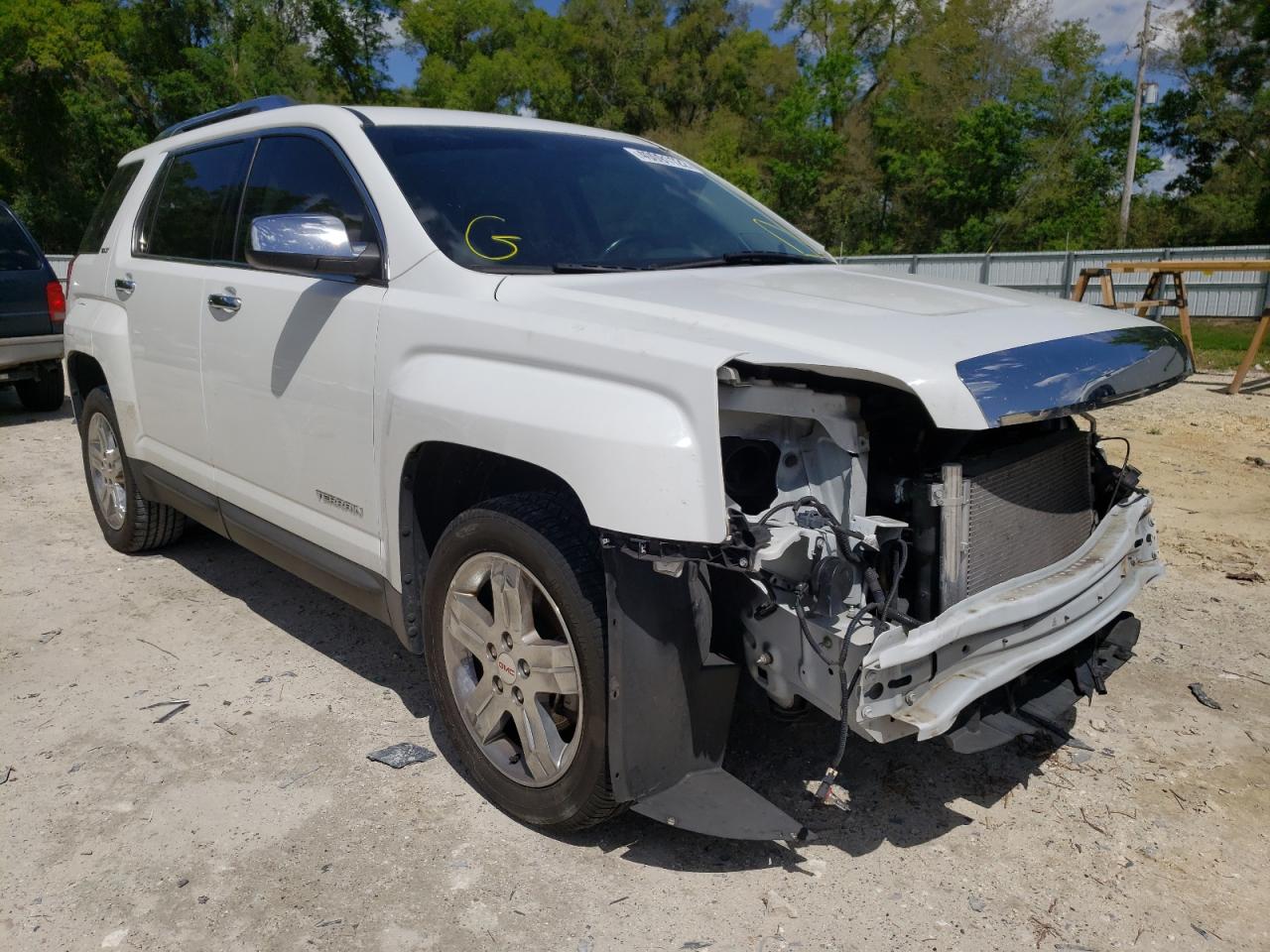 GMC TERRAIN SL 2013 with VIN 2GKFLWE37D6111136 - Photo from auction