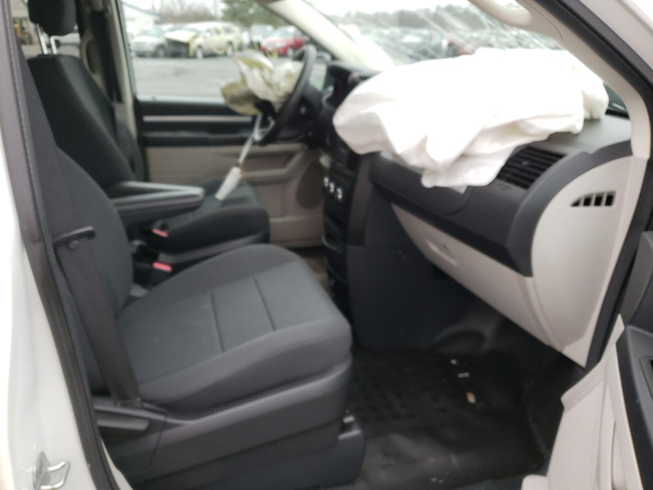 Photo 5 from auction – 2010 DODGE GRAND CARA with VIN 2D4CN1AE4AR350157