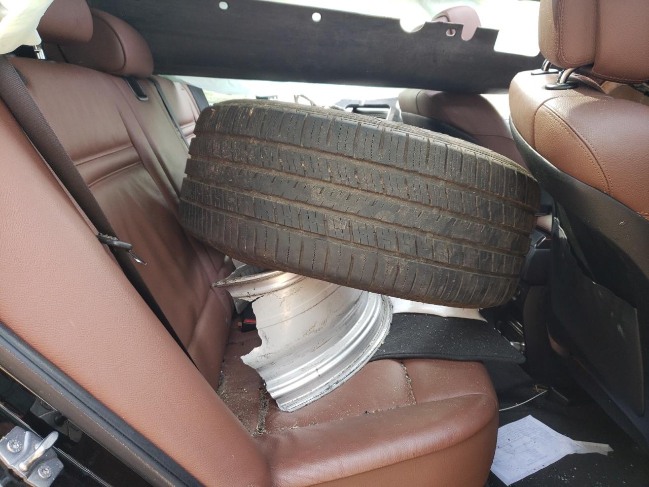 Photo 6 from auction – 2011 BMW X5 XDRIVE3 with VIN 5UXZW0C52BL662904