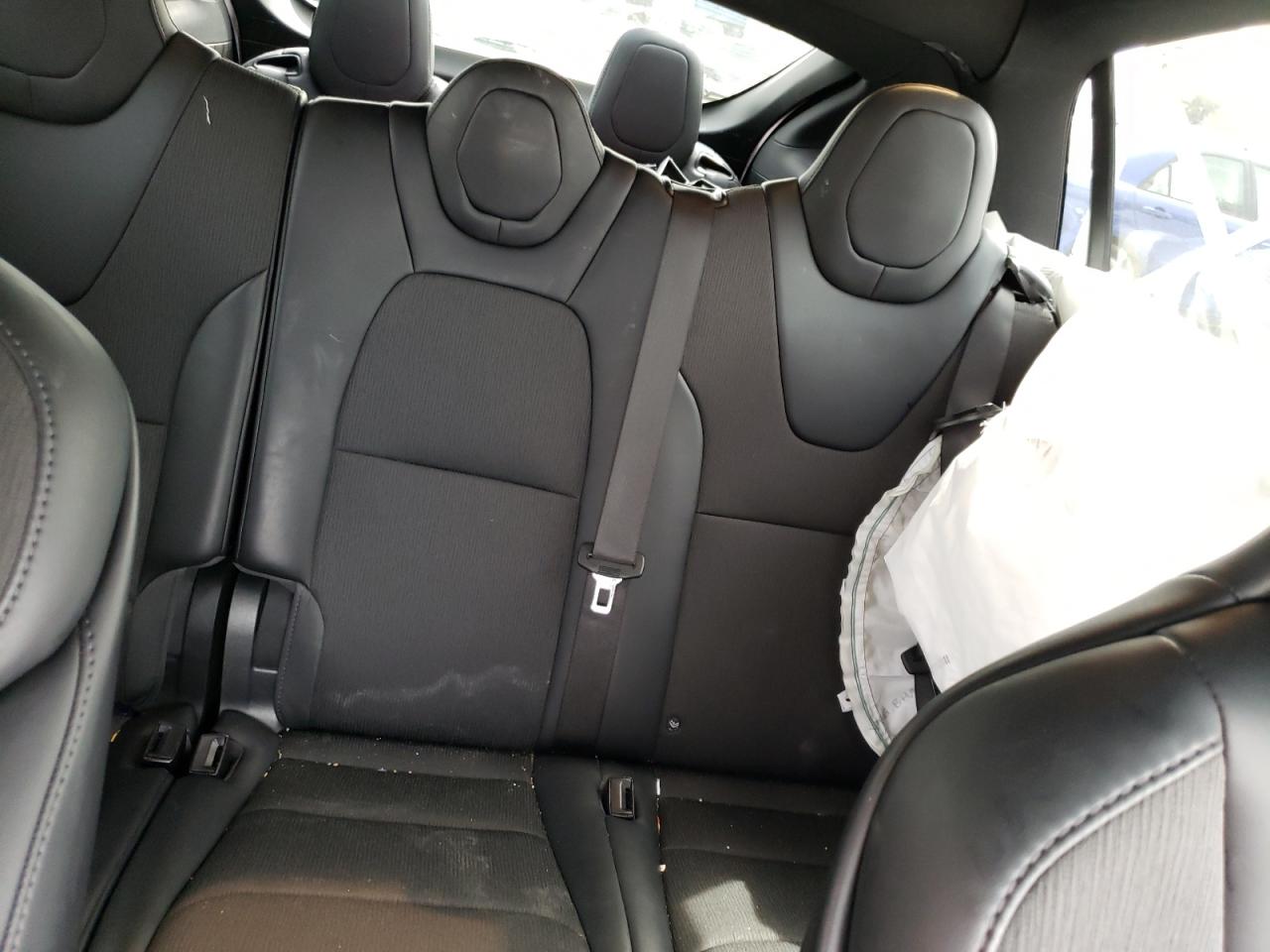 Photo 6 from auction – 2018 TESLA MODEL X with VIN 5YJXCAE25JF113189