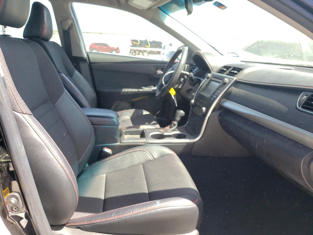 Photo 5 from auction – 2017 TOYOTA CAMRY LE with VIN 4T1BF1FKXHU434805