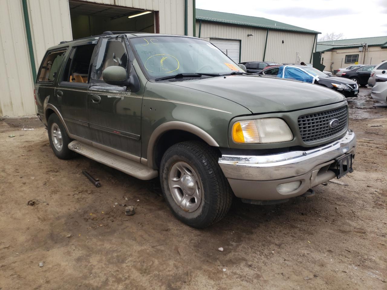 FORD EXPEDITION 2000 with VIN 1FMPU18L9YLA00656 - Photo from auction