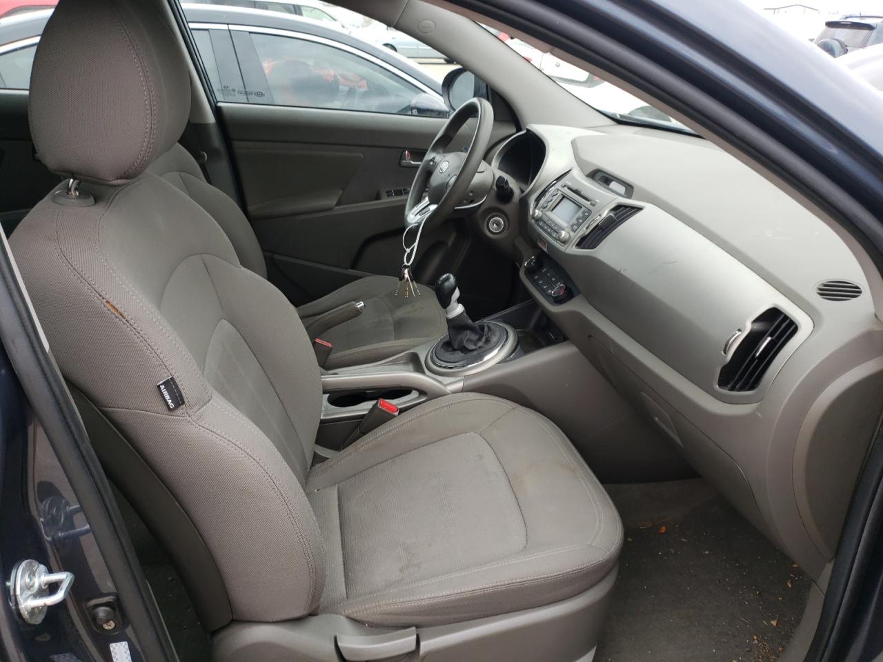 Photo 5 from auction – 2011 KIA SPORTAGE L with VIN KNDPB3A22B7094340