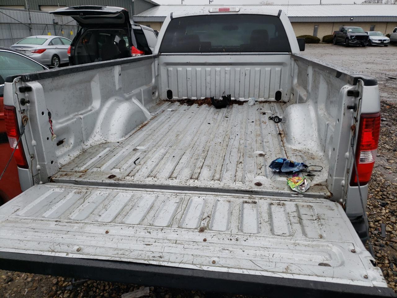 Photo 6 from auction – 2006 FORD F150 with VIN 1FTRF12286NA23919