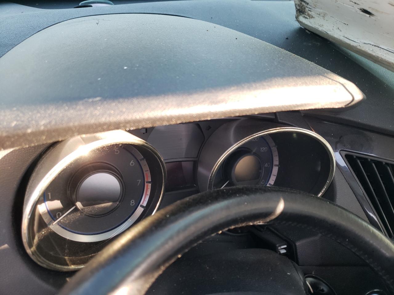 Photo 8 from auction – 2012 HYUNDAI SONATA SE with VIN 5NPEC4AB0CH455605