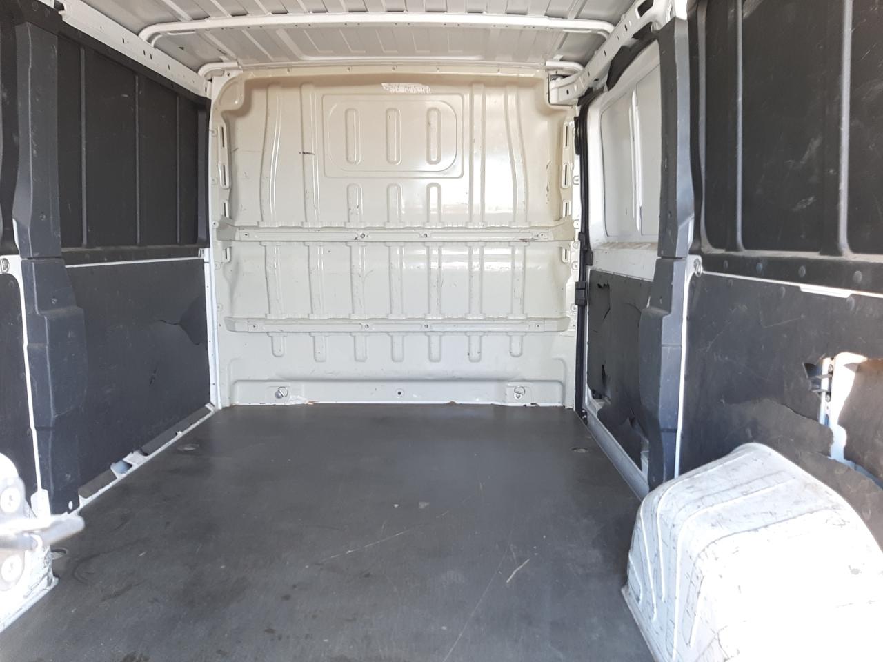 Photo 6 from auction – 2017 RAM PROMASTER with VIN 3C6TRVAG6HE500119