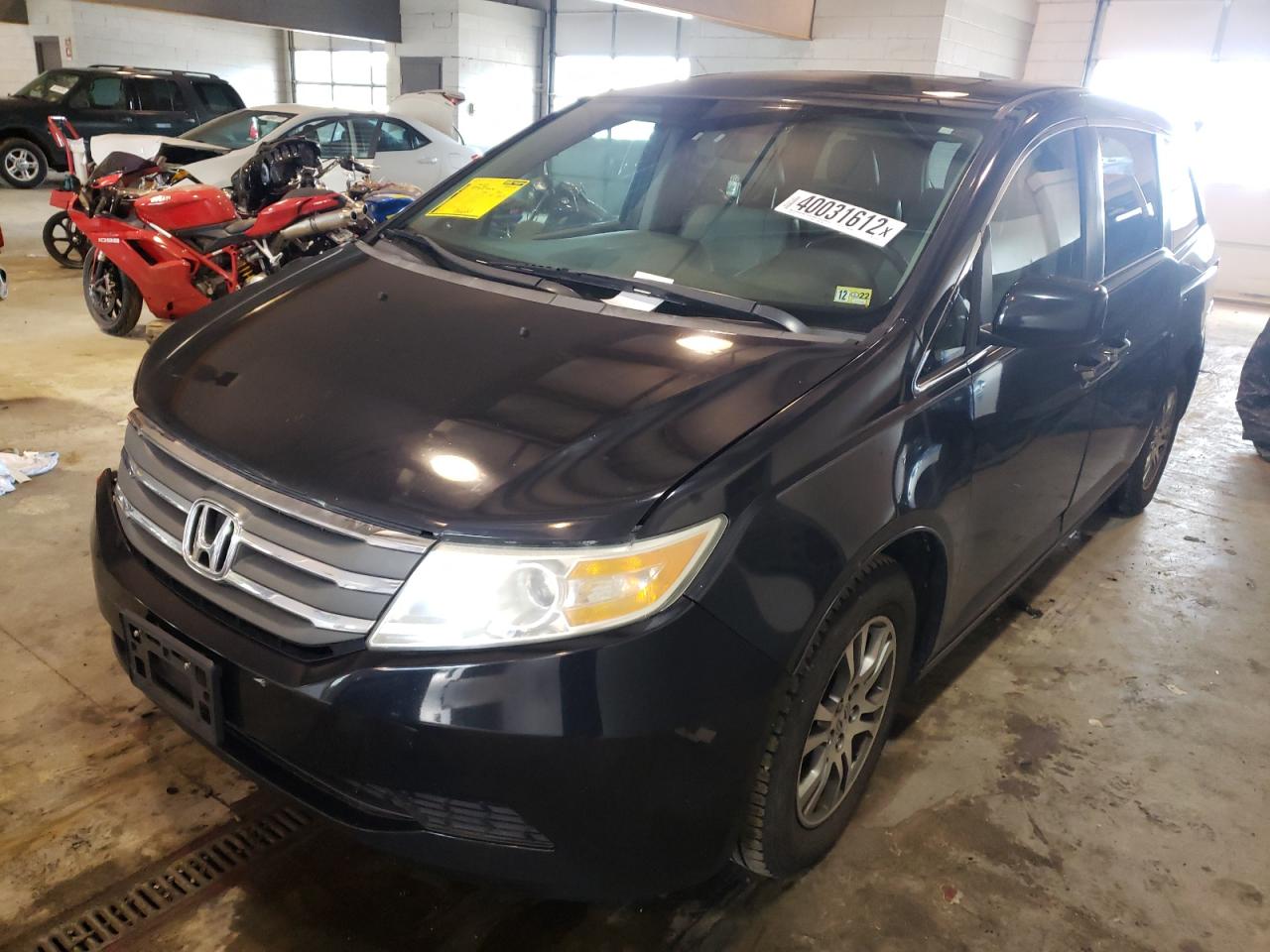 Photo 2 from auction – 2013 HONDA ODYSSEY EX with VIN 5FNRL5H61DB003291