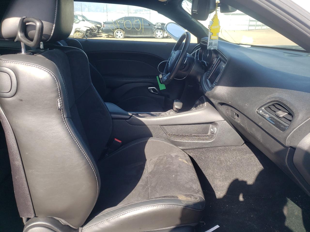 Photo 5 from auction – 2019 DODGE CHALLENGER with VIN 2C3CDZBT3KH718903