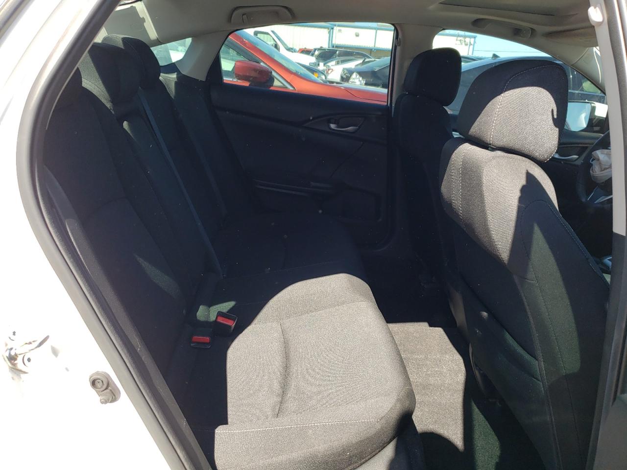 Photo 6 from auction – 2017 HONDA CIVIC EX with VIN 19XFC2F72HE047633