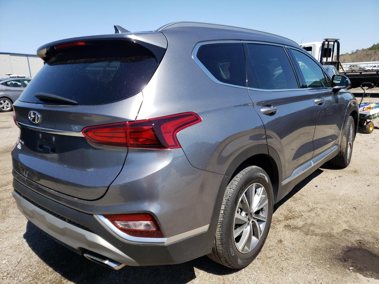 Photo 4 from auction – 2019 HYUNDAI SANTA FE S with VIN 5NMS33AD4KH034240